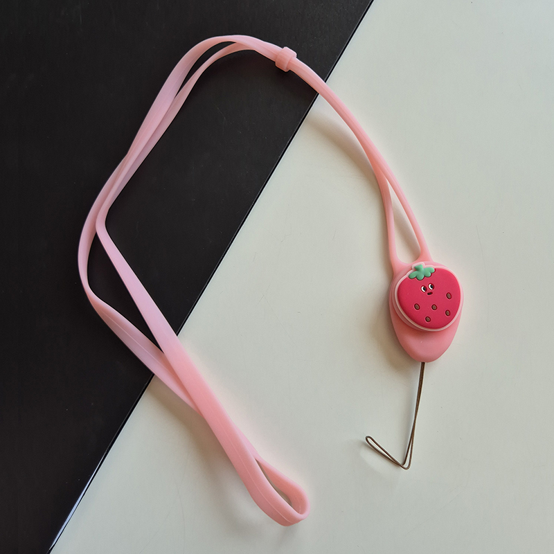Аксесоар/ Връзка 2in1 Soft lanyard rope /усмихната ягода/
